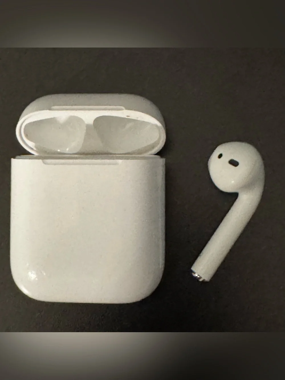 Apple AirPods 1st Gen RIGHT Earbud + 398 mAh EMC 2862 Charging Case